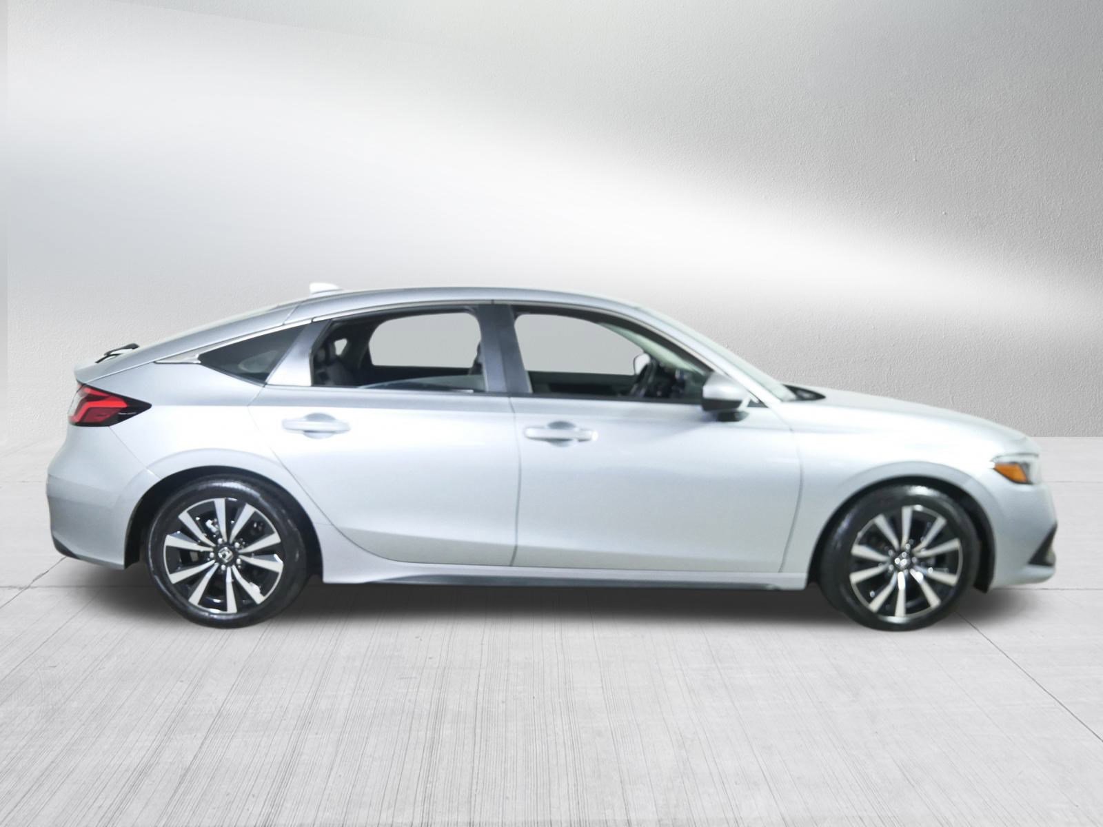 2024 Honda Civic Hatchback EX-L photo 8
