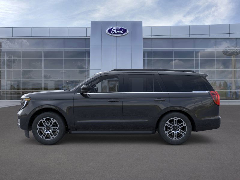 2025 Ford Expedition photo 2