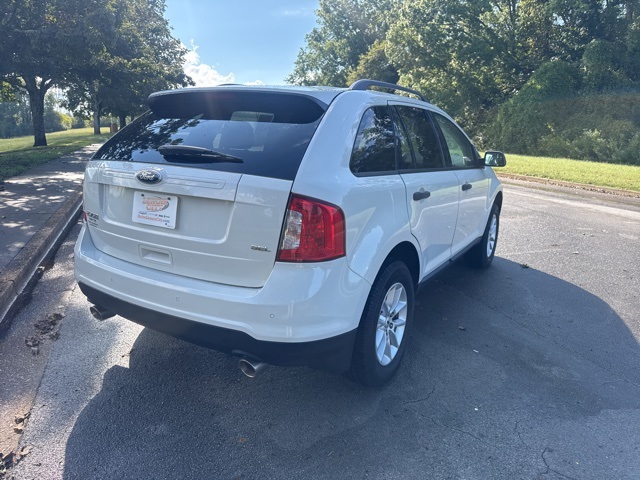 2013 Ford Edge SE photo 4