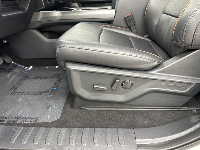 2026 Ford F-350 Lariat photo 39