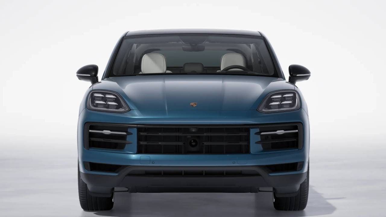 2026 Porsche Cayenne Coupe photo 9