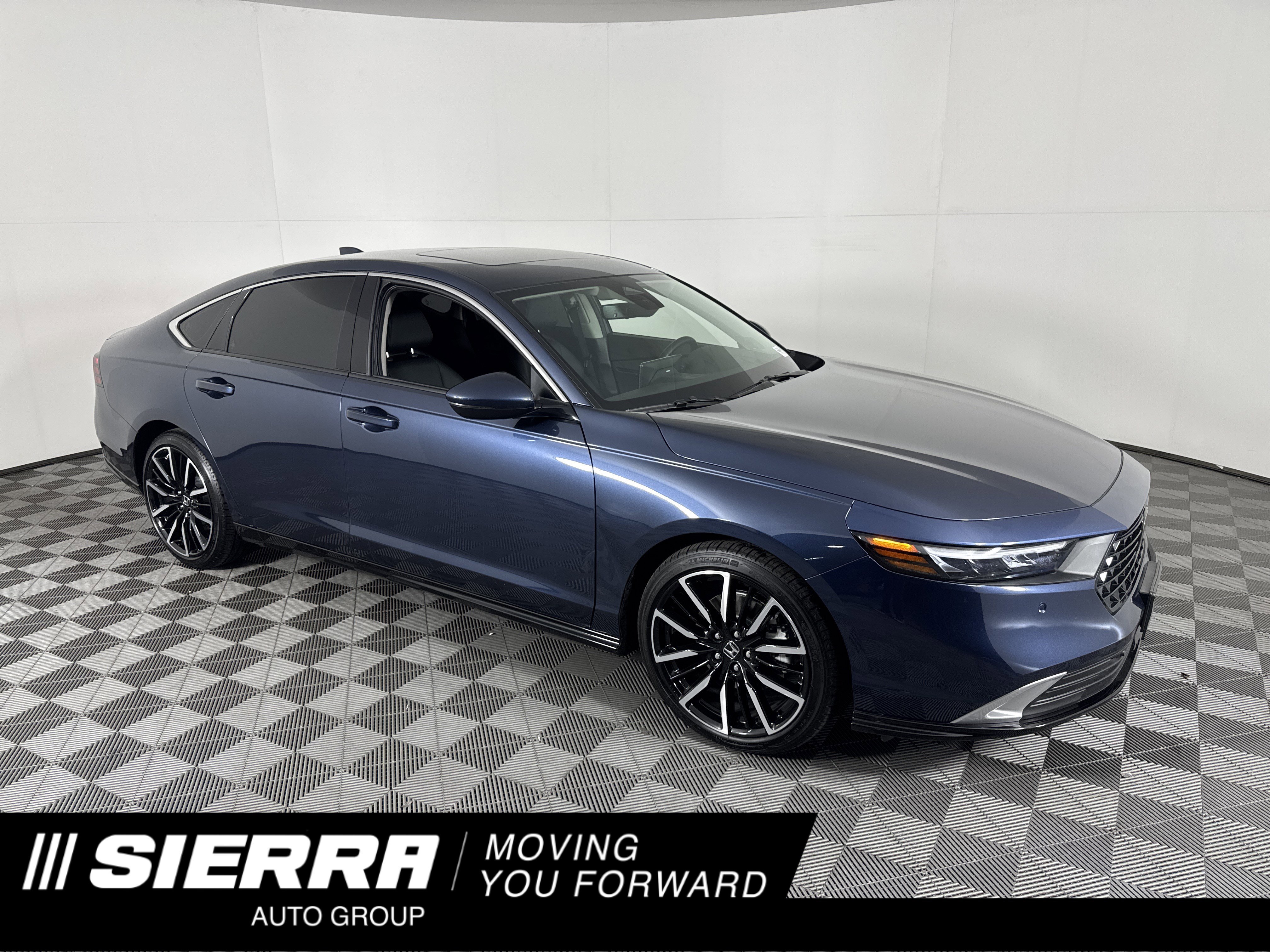 2025 Honda Accord Hybrid Touring's photo