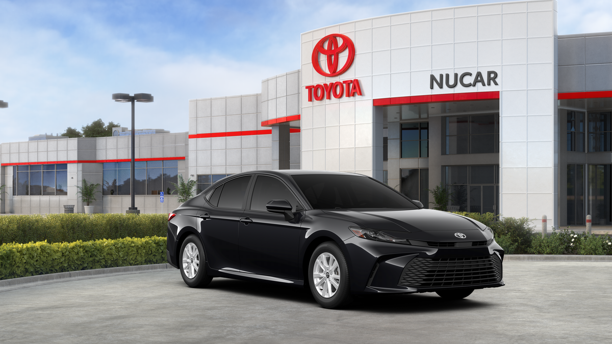 2026 Toyota Camry LE photo 15