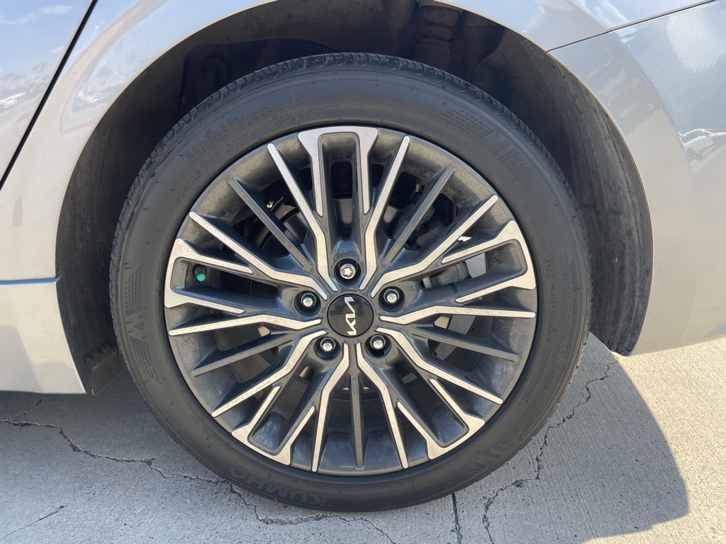 2023 Kia Forte GT-Line photo 18