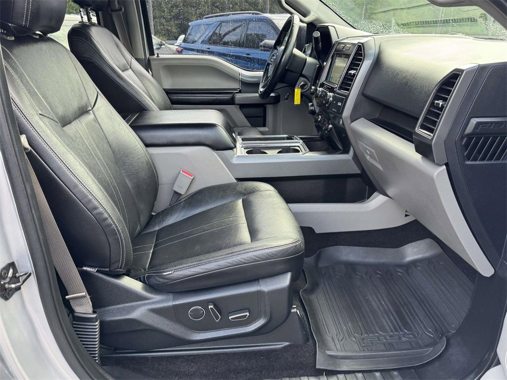 2017 Ford F-150 XLT photo 11