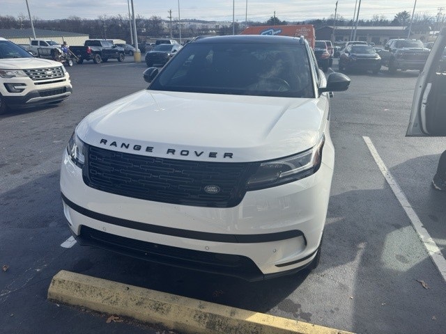 2025 Land Rover Range Rover Velar S's photo