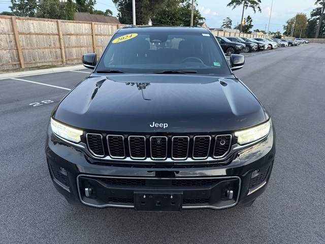 2024 Jeep Grand Cherokee Overland photo 3