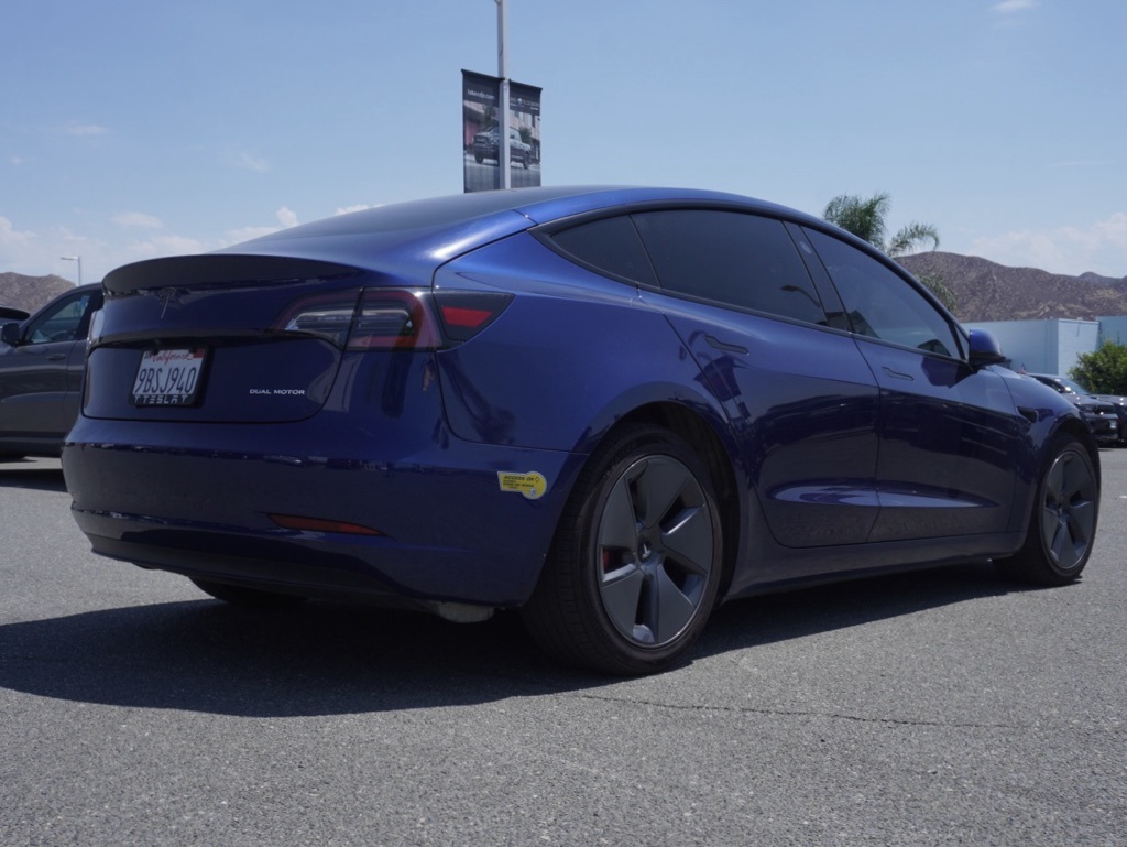 2022 Tesla Model 3 Long Range photo 3
