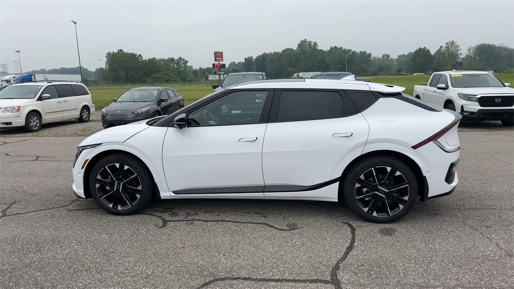 2025 Kia EV6 GT-Line photo 5