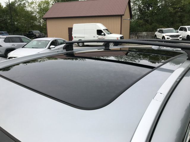 2023 Acura MDX SH-AWD Advance photo 5
