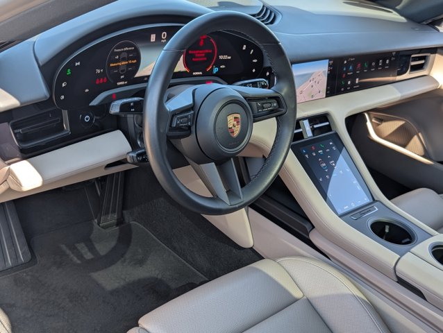 2022 Porsche Taycan 4 Cross Turismo photo 4