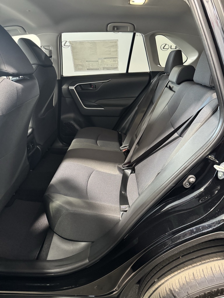 2025 Toyota RAV4 LE photo 23