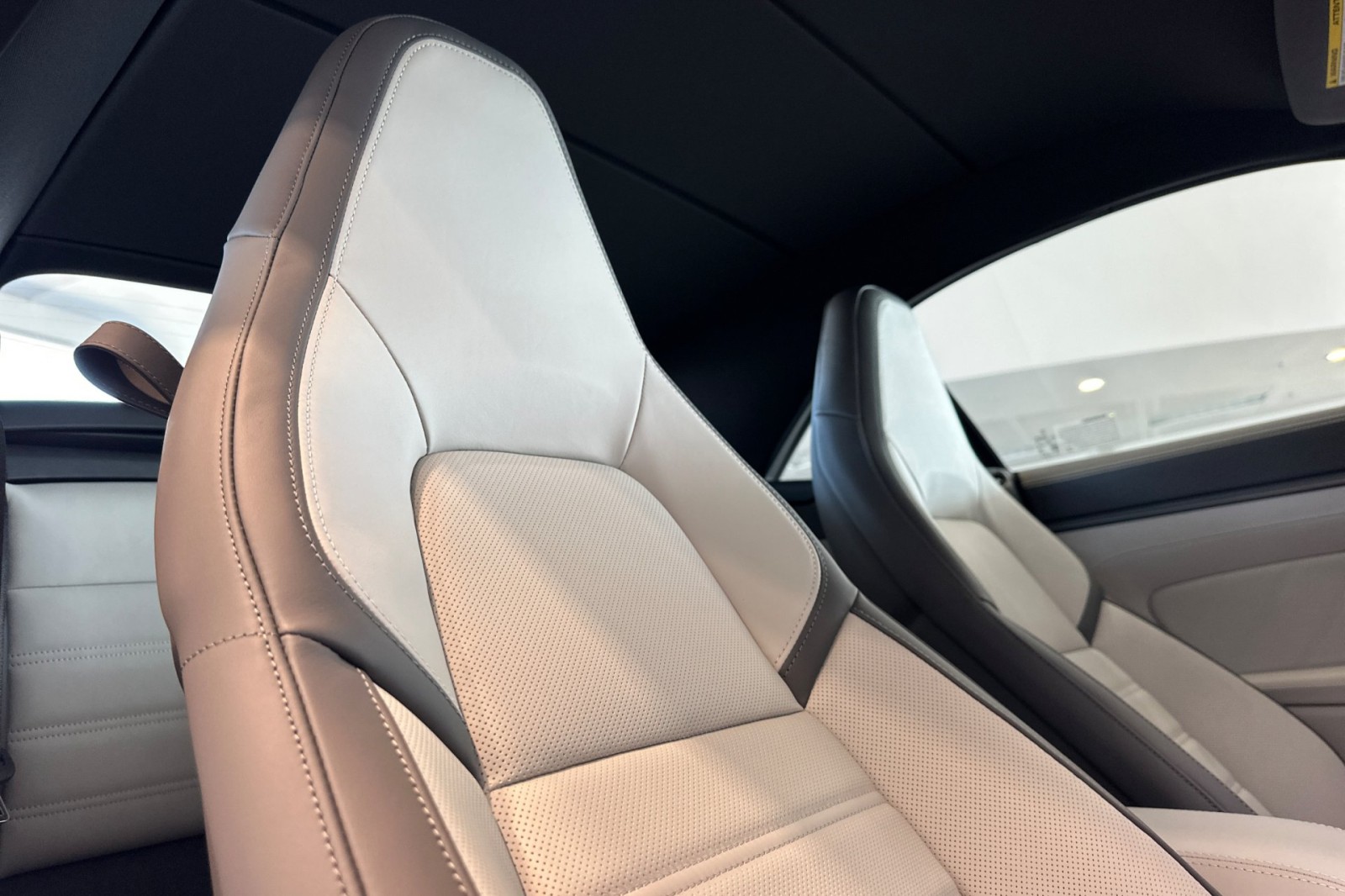 2026 Porsche 911 S Cabriolet photo 17