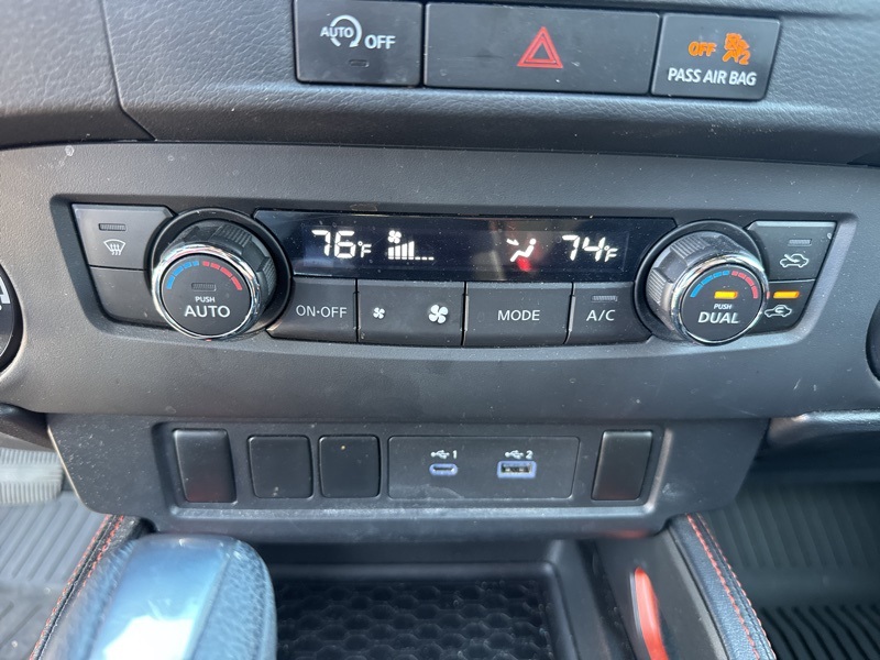 2023 Nissan Frontier PRO-4X Crew Cab photo 14