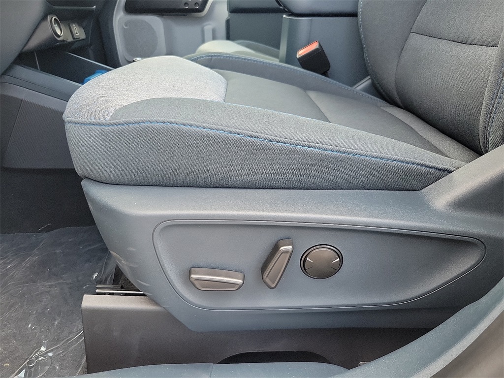 2025 Ford Maverick XLT photo 12