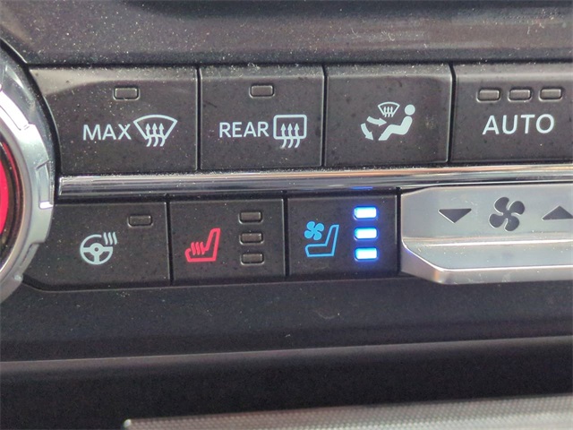 2024 Ford F-350 Lariat photo 24