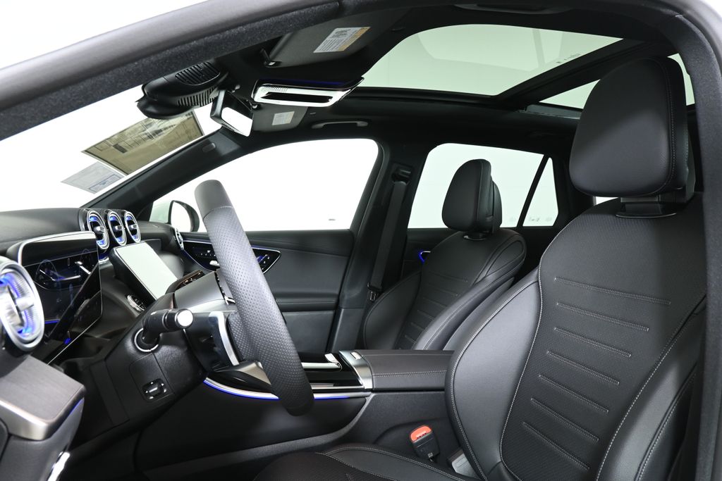 2025 Mercedes Benz GLC 300 4MATIC photo 12