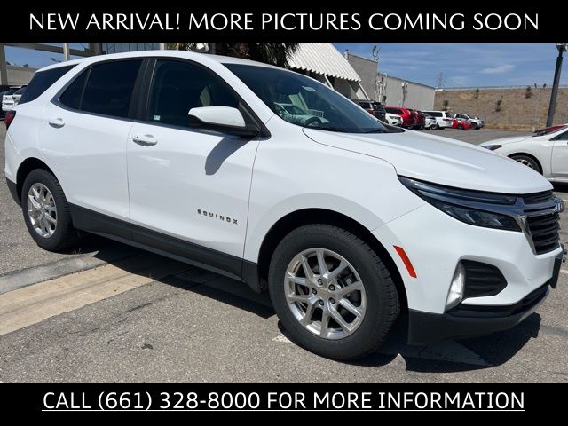 2022 Chevrolet Equinox LT photo 3