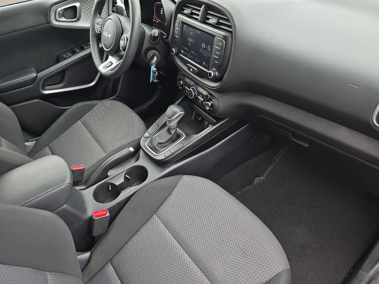 2023 Kia Soul LX photo 13
