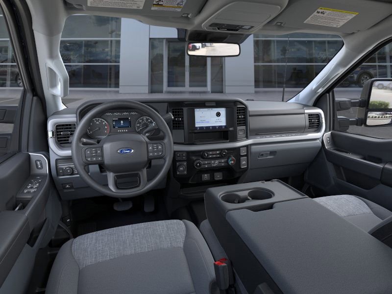 2025 Ford F-250 XLT photo 8