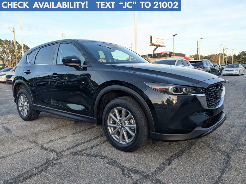 2023 Mazda CX-5 S Preferred package's photo