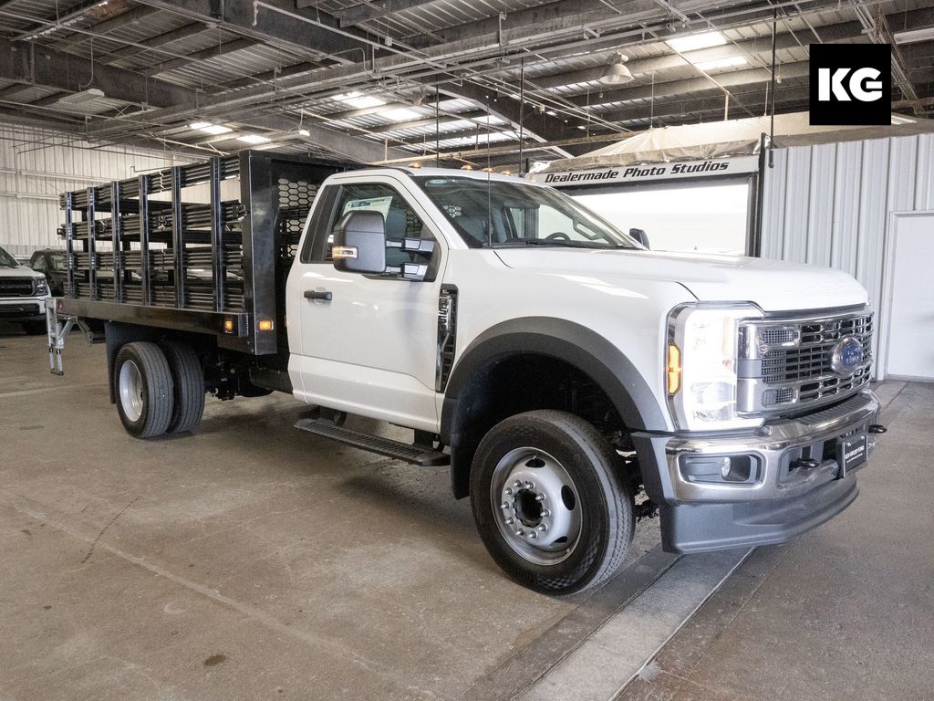 2025 Ford F-550 Super Duty Chassis Cab XL's photo