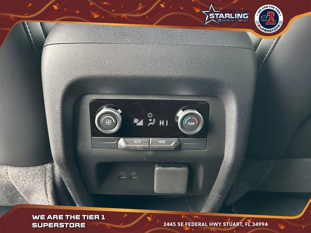 2025 Buick Enclave Sport Touring photo 15