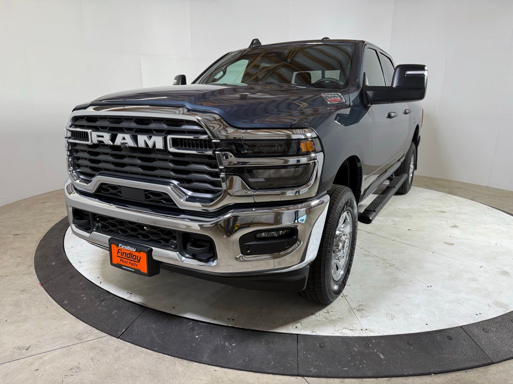 2025 Ram 2500 Tradesman photo 2