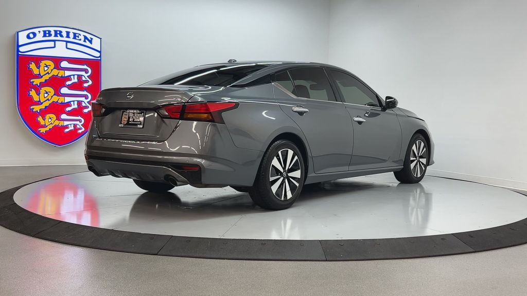 2019 Nissan Altima 2.5 SV photo 4