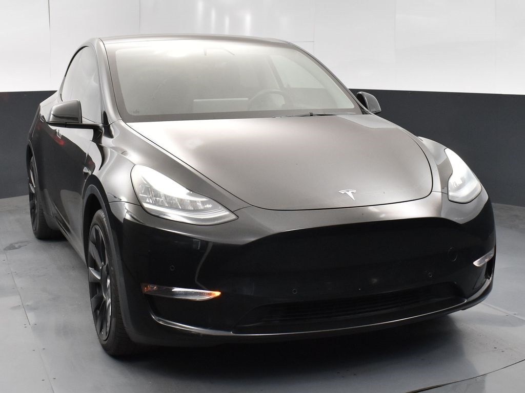 Used 2021 Tesla Model Y Long Range with VIN 5YJYGAEE3MF172913 for sale in Northfield, Minnesota