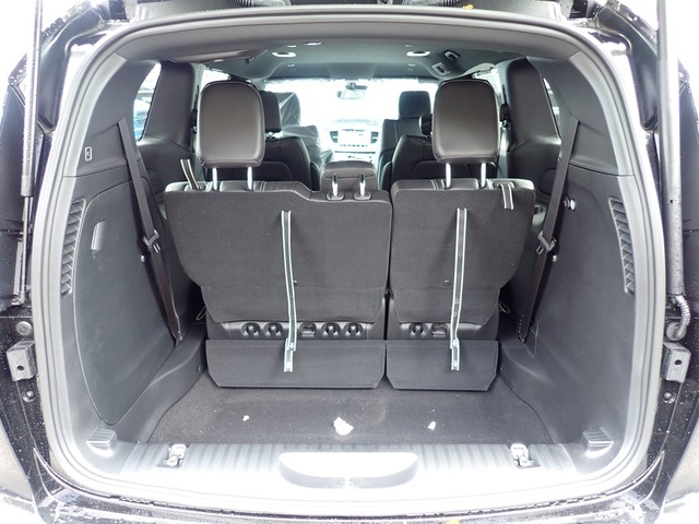 2026 Chrysler Pacifica photo 4