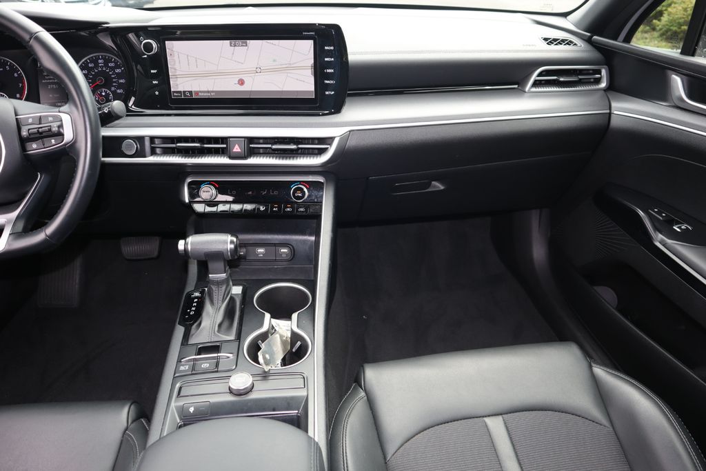 2023 Kia K5 GT-Line photo 13