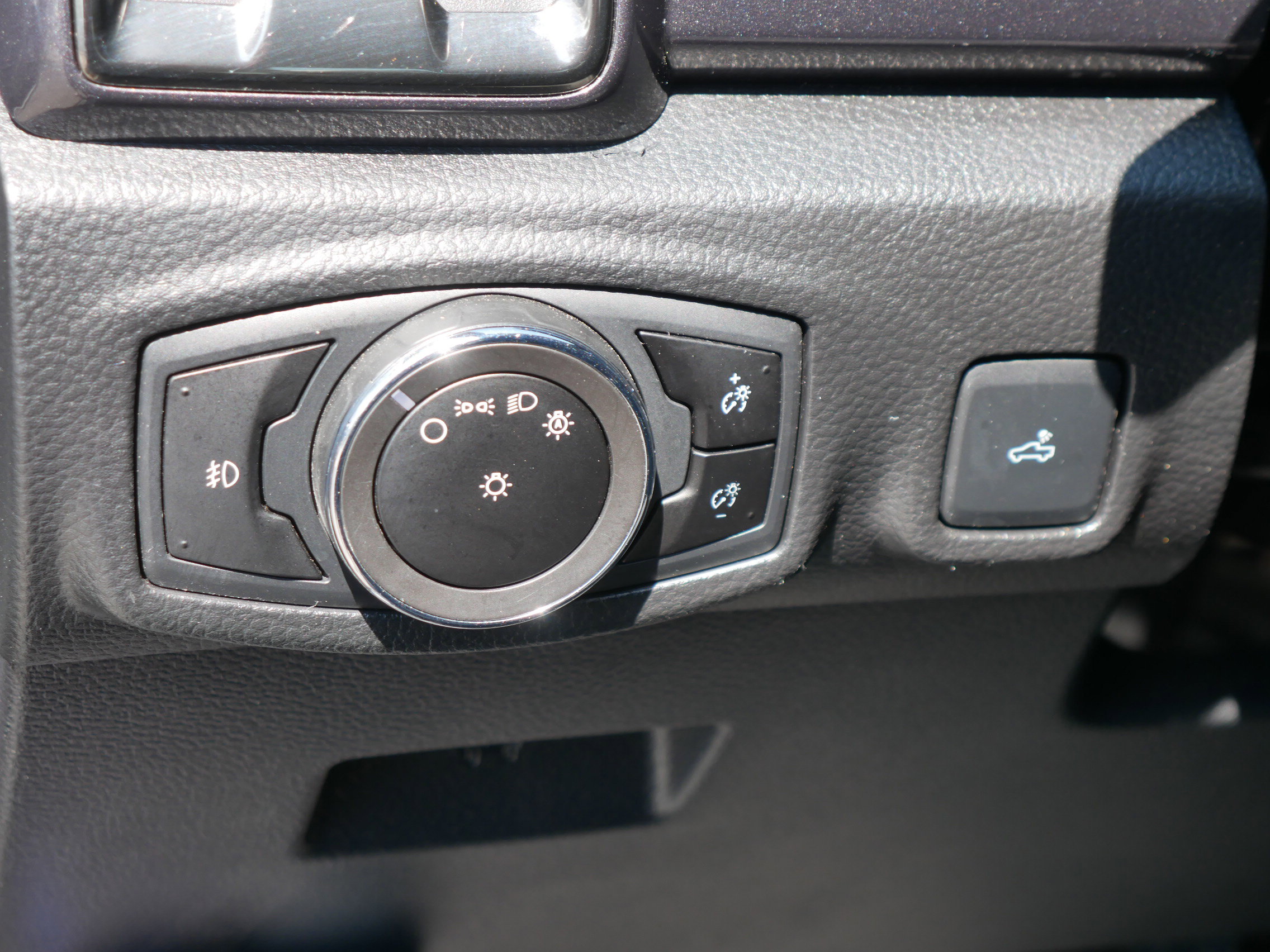 2023 Ford Ranger Lariat photo 5