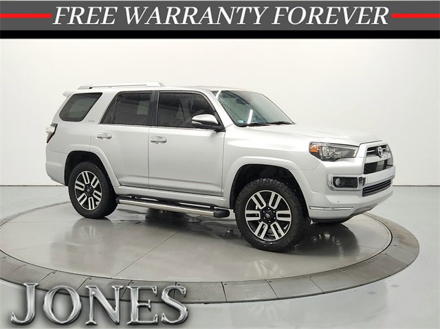 2020 Toyota 4Runner Limited's photo