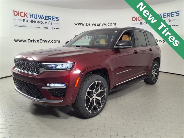 2024 Jeep Grand Cherokee Summit Reserve's photo