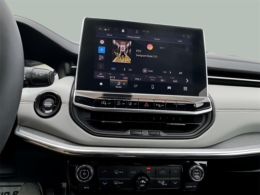 2024 Jeep Compass Limited photo 9