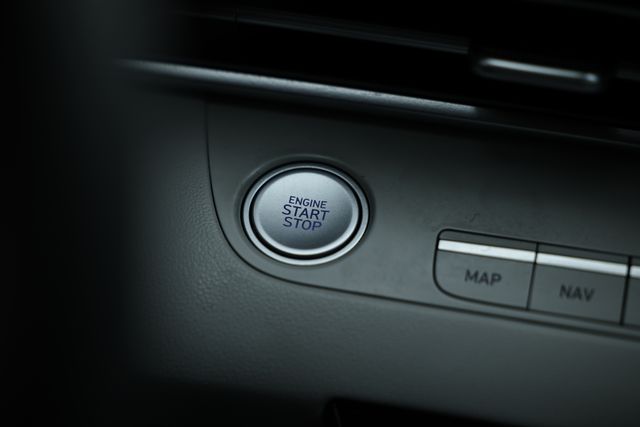 2022 Hyundai Elantra Limited photo 40