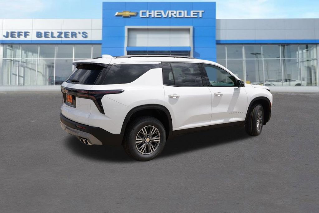 2026 Chevrolet Traverse photo 2