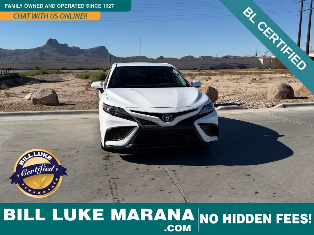 2021 Toyota Camry SE's photo