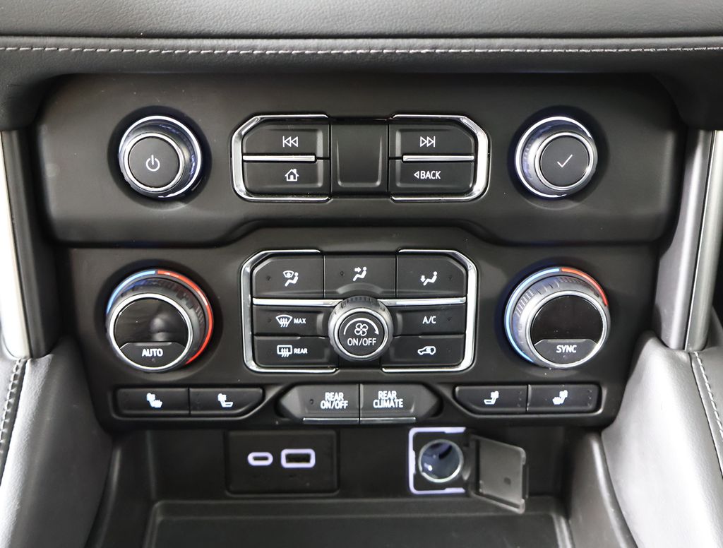 2021 Chevrolet Tahoe LT photo 10