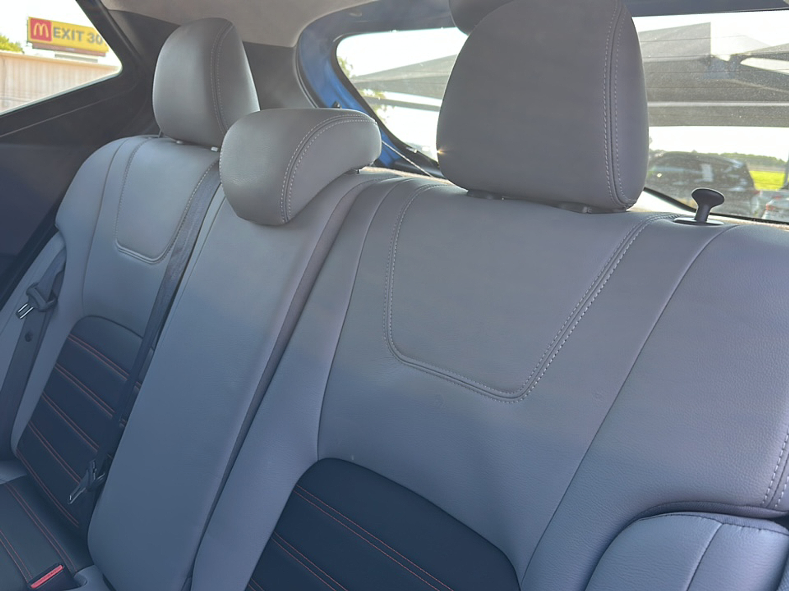 2024 Nissan Kicks SR photo 7