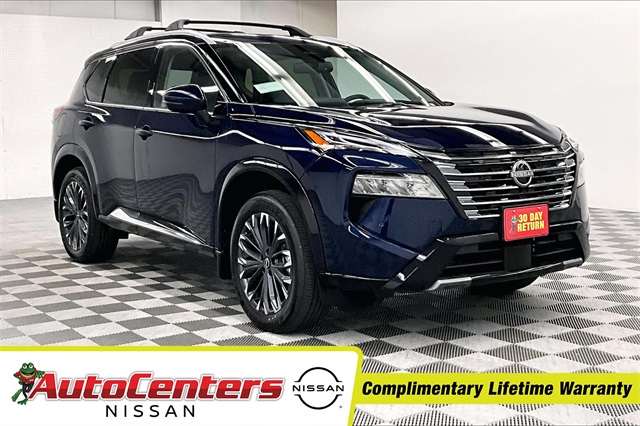 2025 Nissan Rogue Platinum's photo