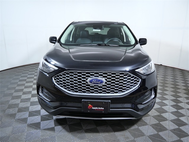 2023 Ford Edge SEL photo 3