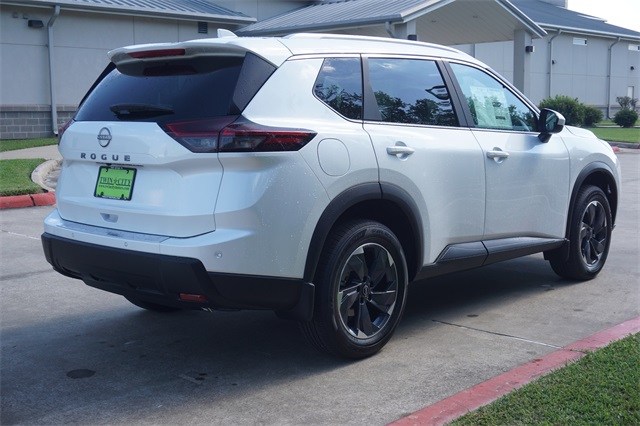 2026 Nissan Rogue SV photo 3