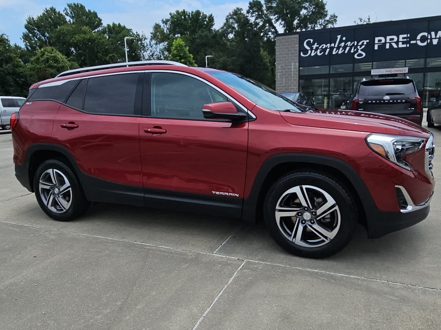 2020 Gmc Terrain SLT photo 2