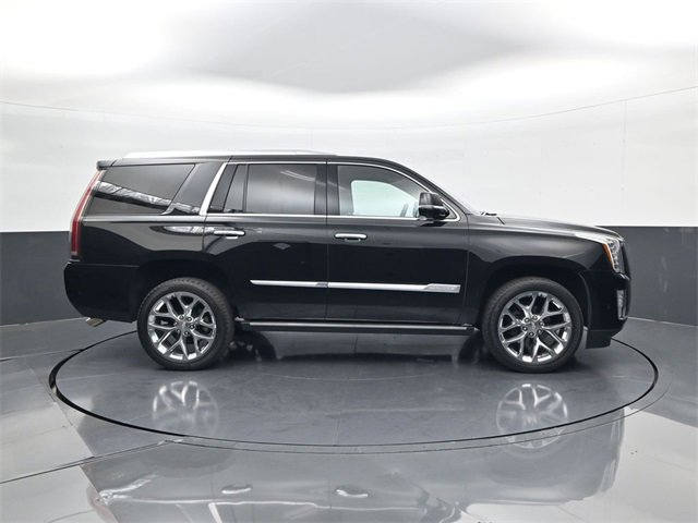 2019 Cadillac Escalade Platinum photo 4