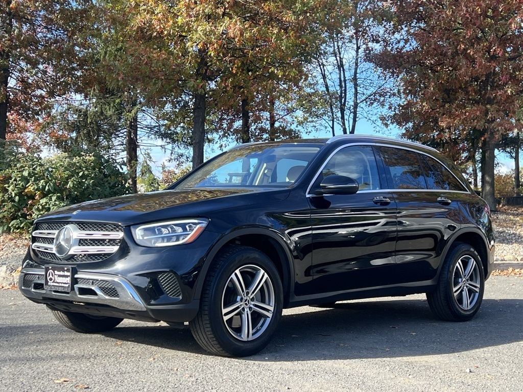 2022 Mercedes-Benz GLC GLC300's photo