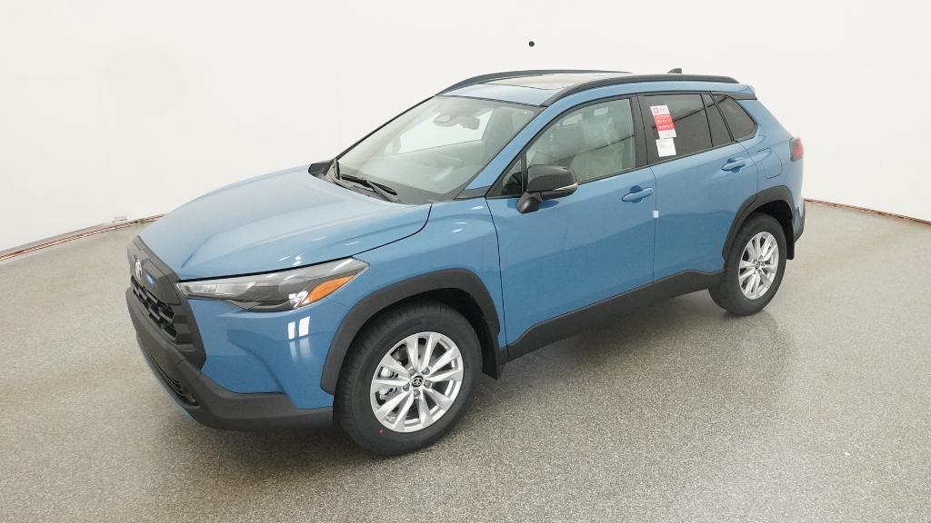 2026 Toyota Corolla Cross LE's photo