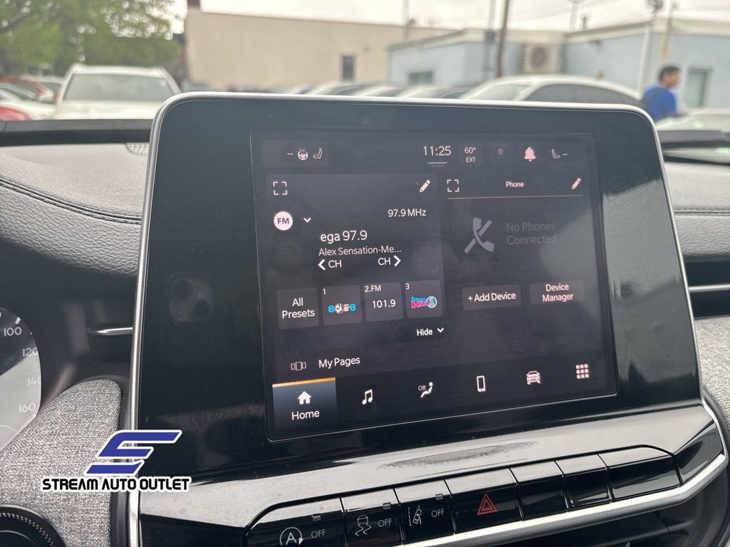 2022 Jeep Compass Latitude photo 27