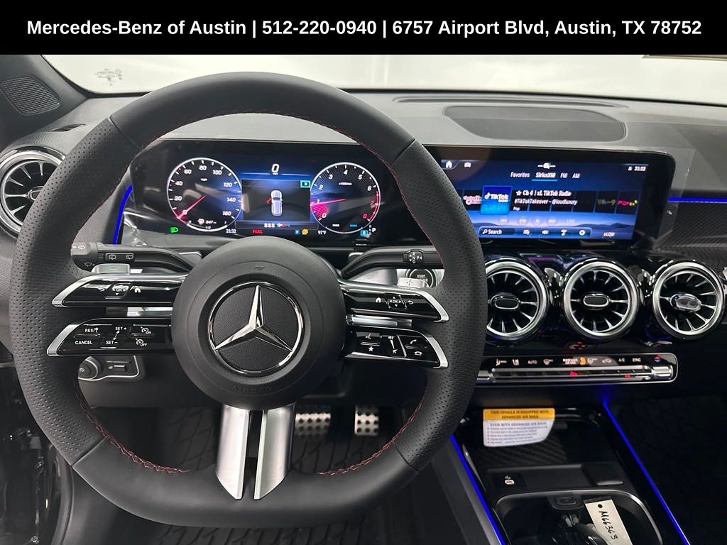 2024 Mercedes Benz GLB 250 photo 4